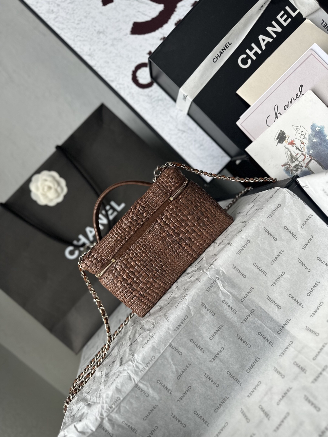 Chanel 26P Woven Small Box Bag - Image 4