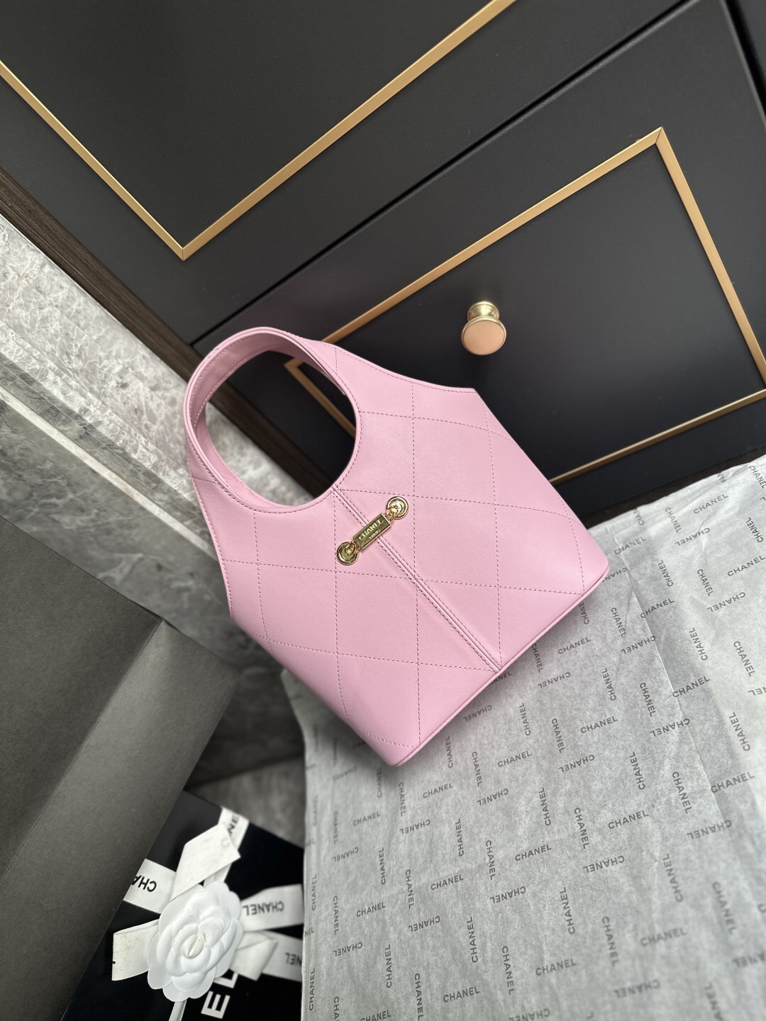 Chanel 26S Small Basket Hobo Handbag - Image 4