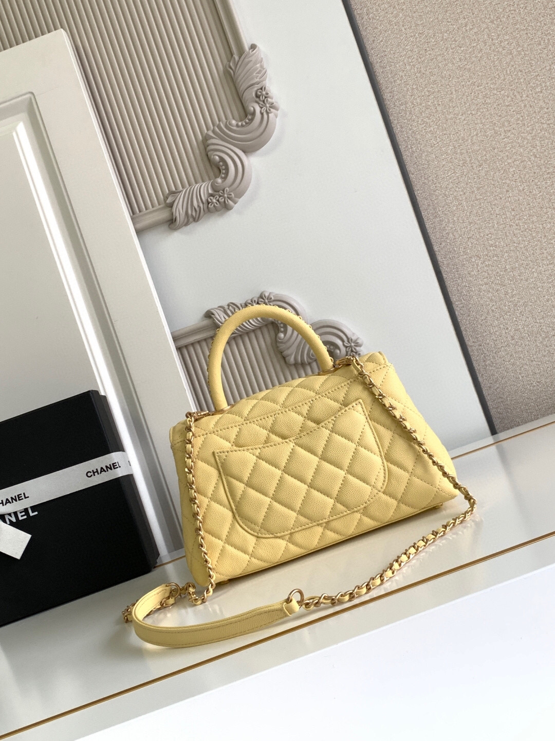 Coco Handle Classic Flap Top-Handle Handbag - Image 4