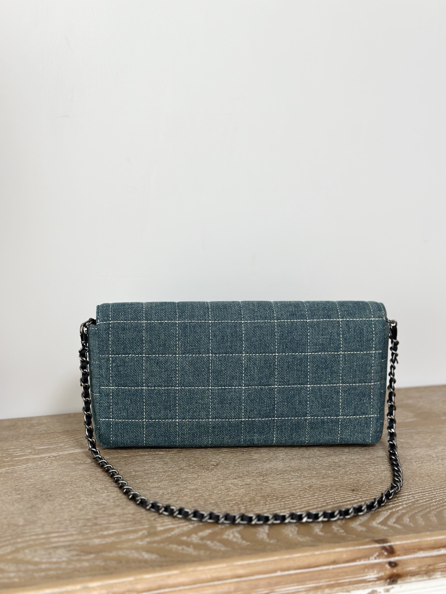 Chanel Vintage Quilted Lambskin Underarm Bag - Image 4