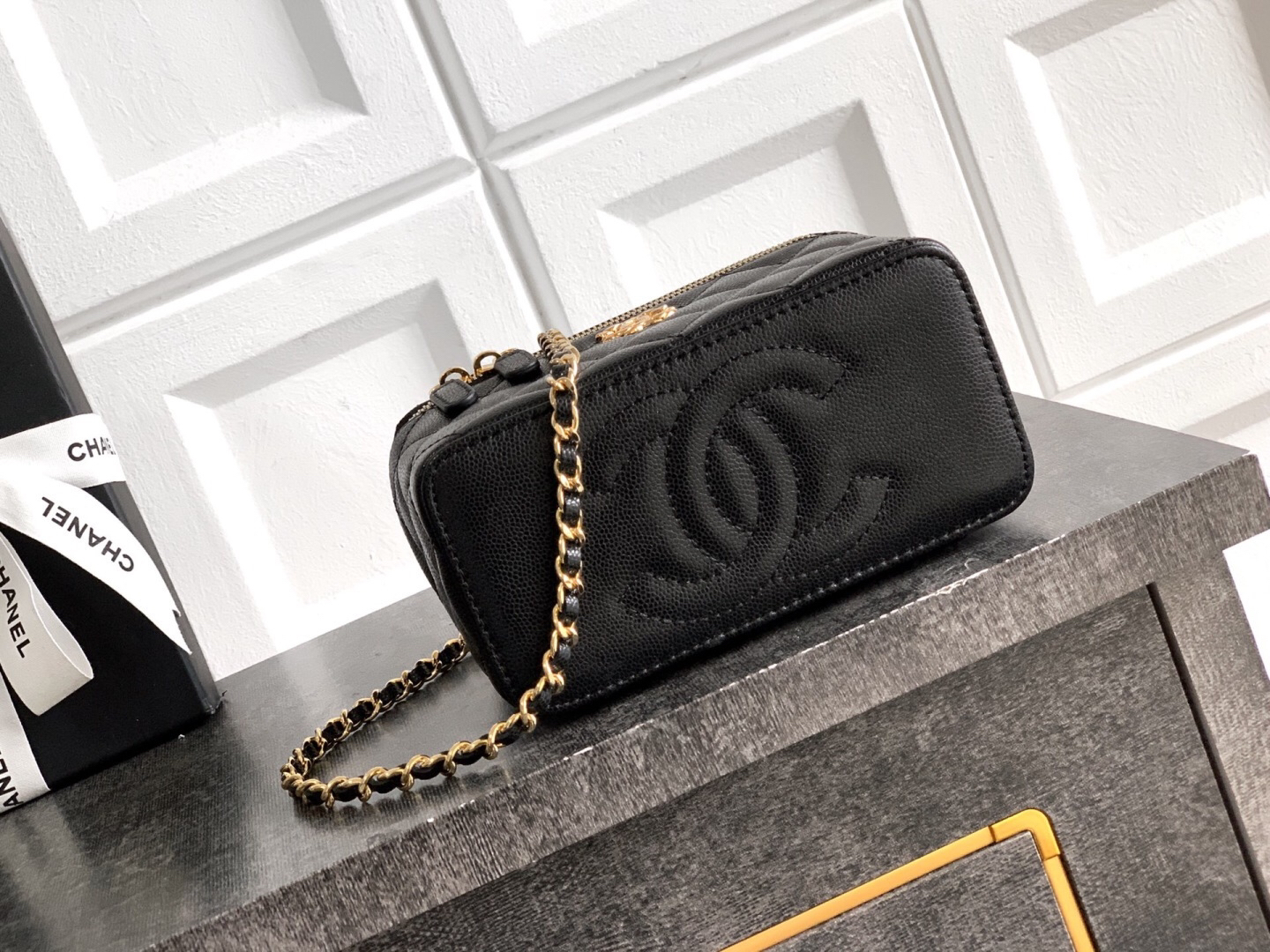 Chanel 26C Chain Crossbody Box Bag AP5039 - Image 4