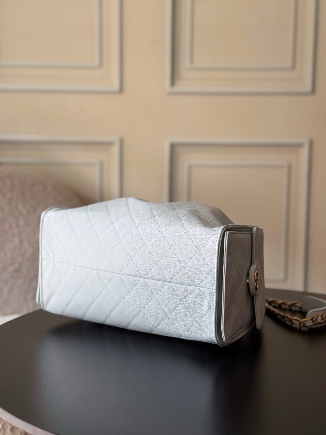 CHANEL 25C Quilted Leather Hobo Shoulder Bag AS5311 - Image 4