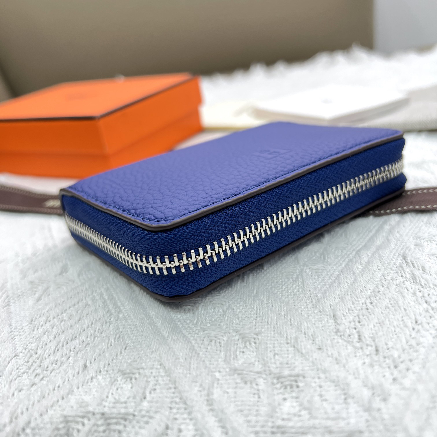 Hermes Constance Litchi-Grain Leather Wallet - Image 4