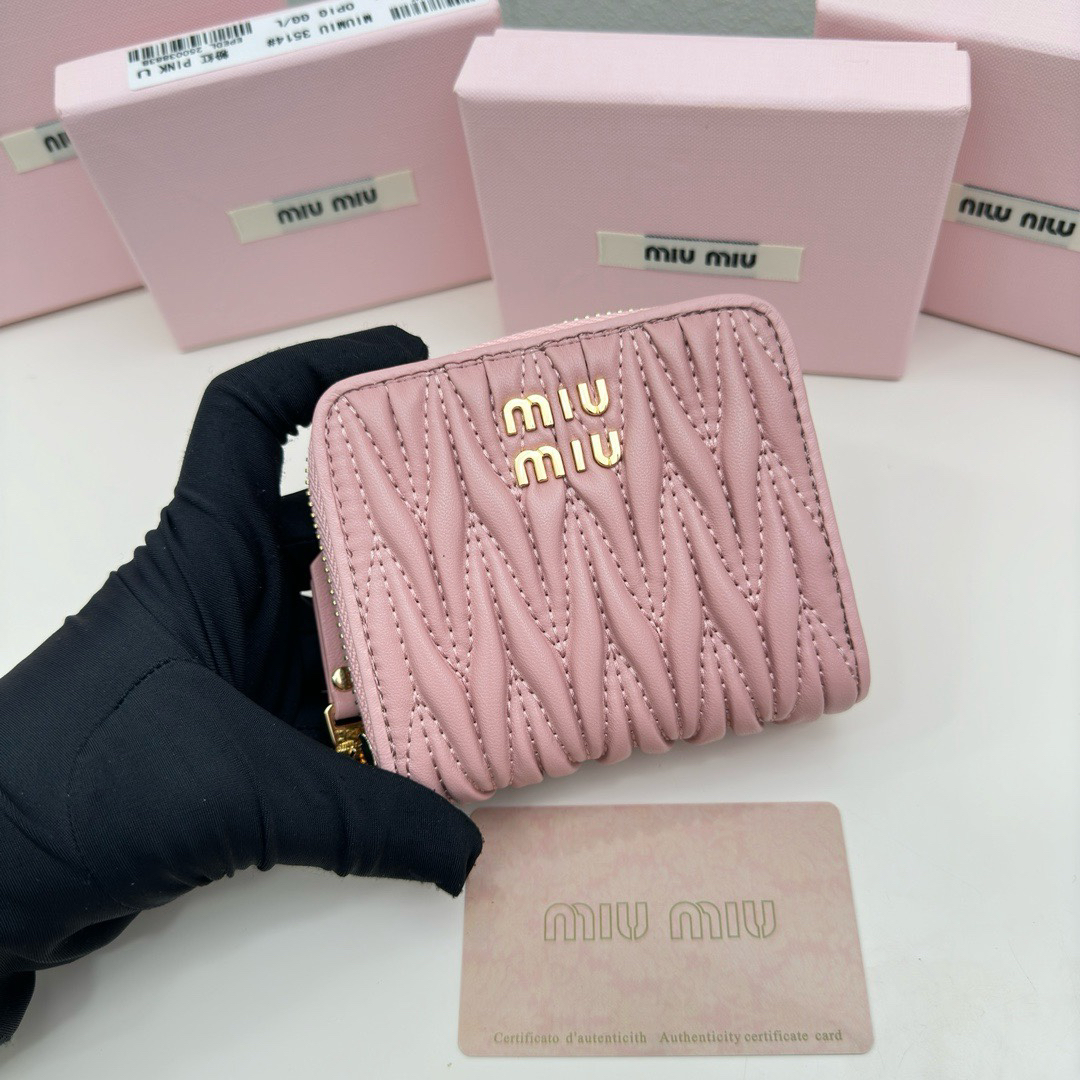 Miu Miu Lambskin Wallet - Image 4