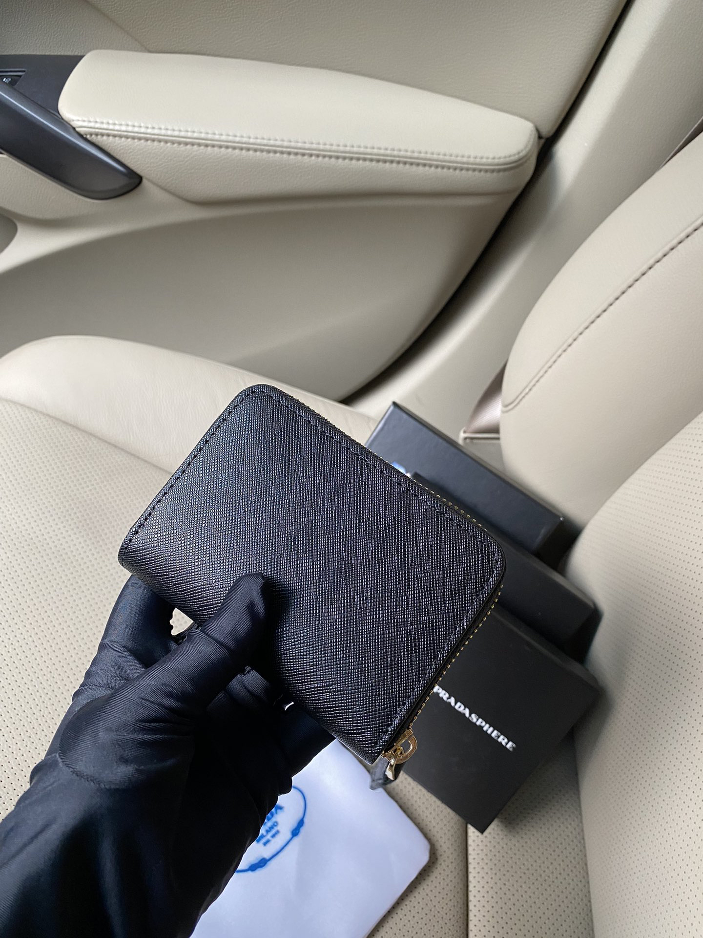 Prada 2MC553 Cross-Grain Leather Card Holder - Image 4