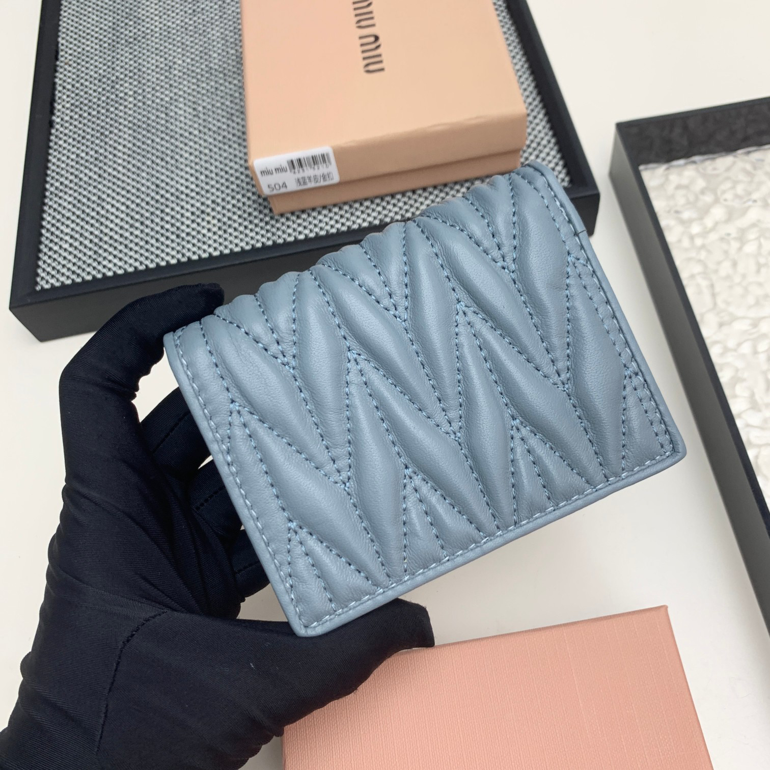 Miu Miu Leather Multi-Compartment Coin Purse - Image 4