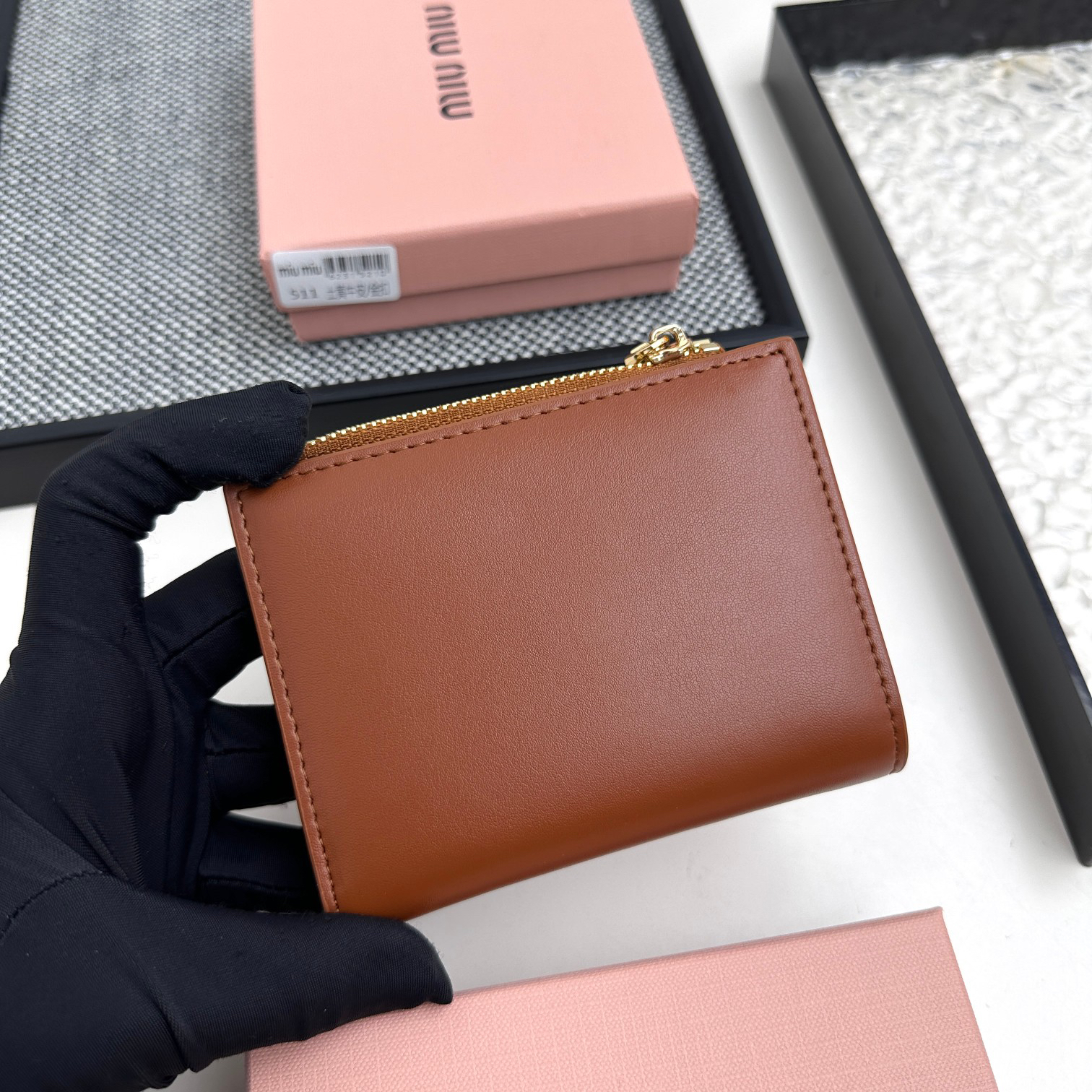 Miu Miu Leather Bifold Wallet - Image 4