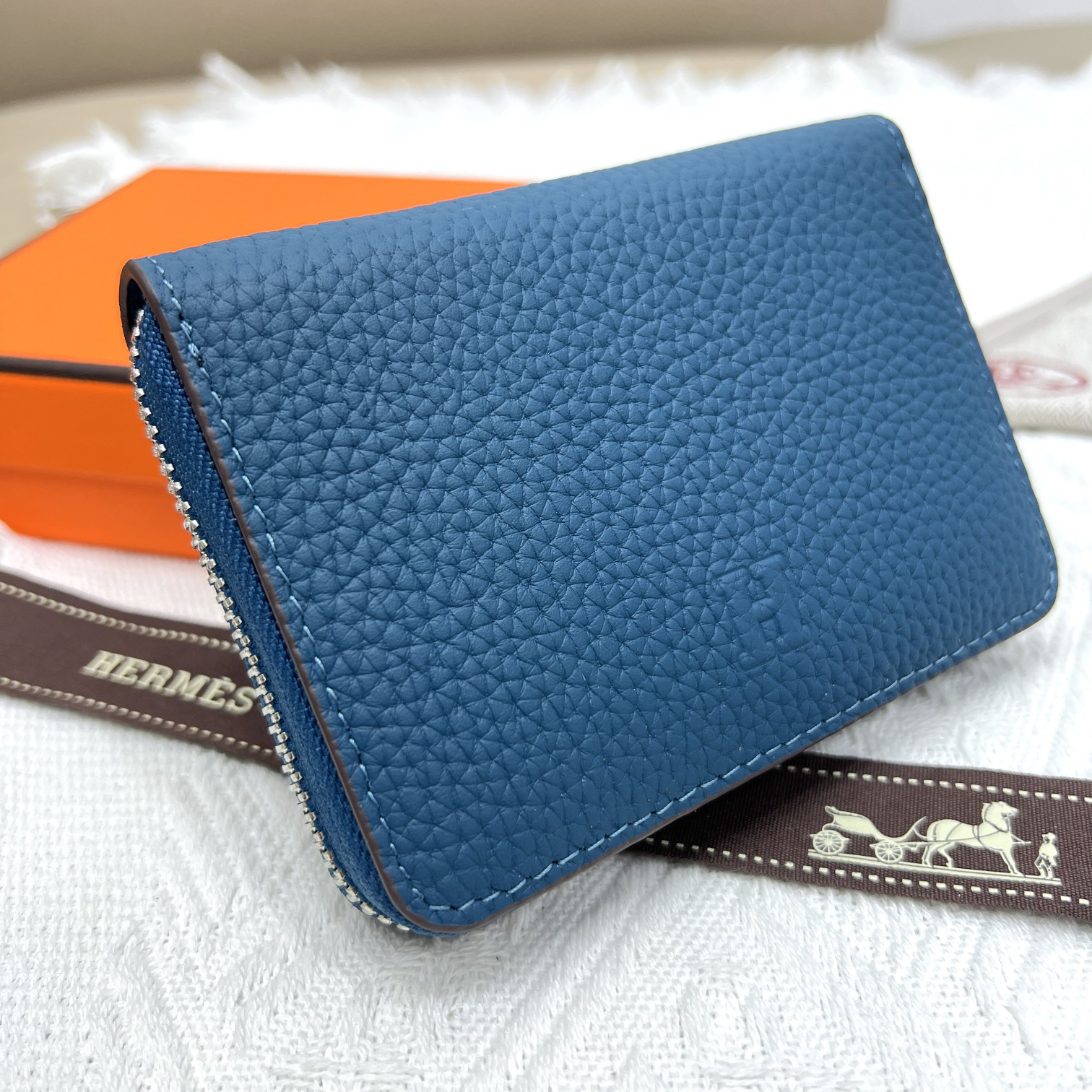 Hermes Constance Compact Wallet - Image 4