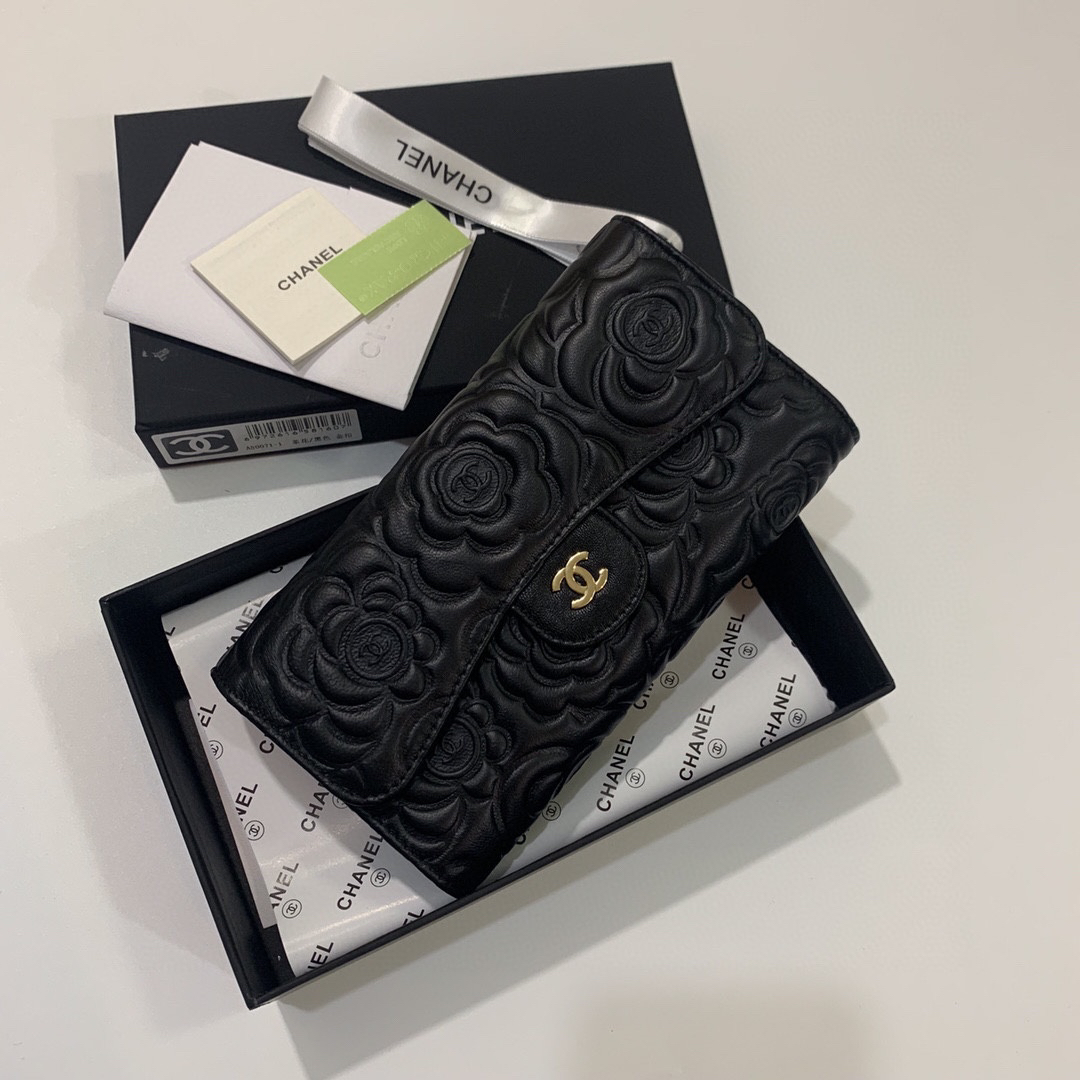 Chanel Camellia Lambskin Wallet - Image 4