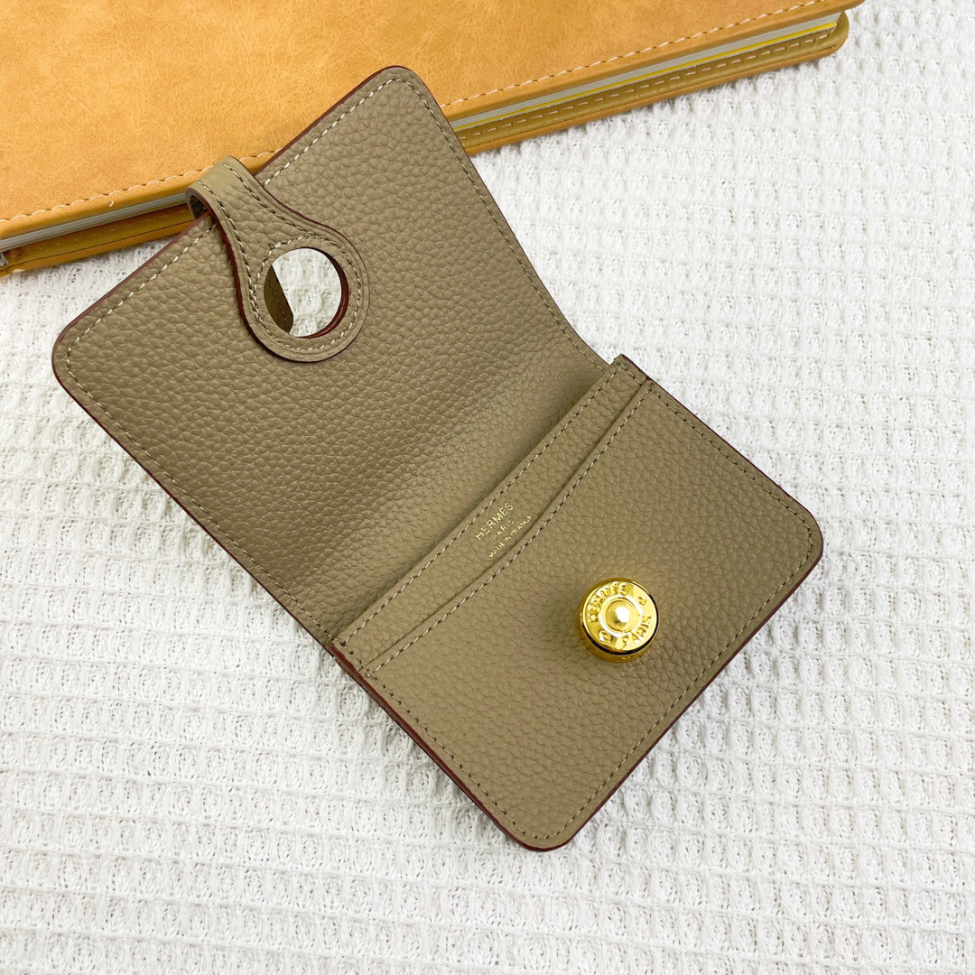 Hermes Togo Leather Card Holder - Image 4