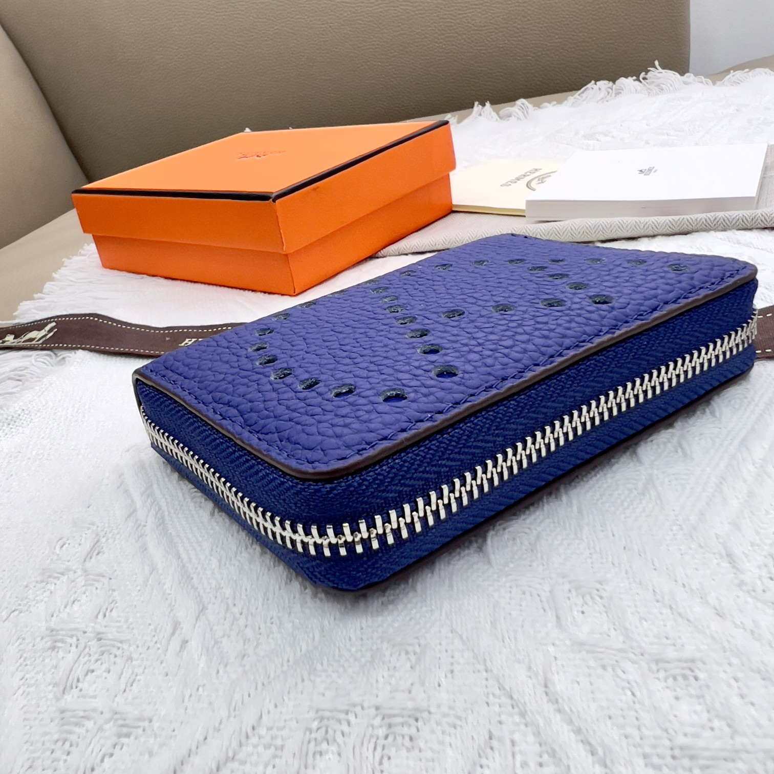 Hermes Constance 507 Togo Calfskin Wallet - Image 4
