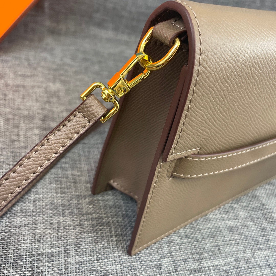 Hermes Kelly Leather Shoulder Bag - Image 4