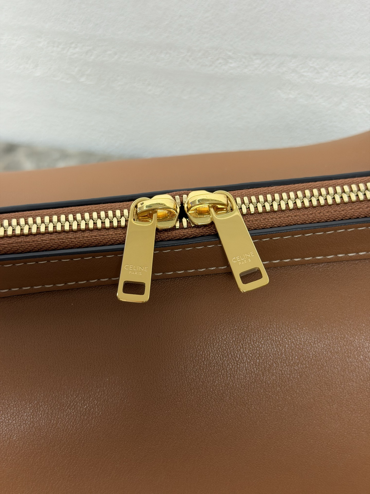Small Cowhide Handbag with Steel Hardware - Image 4