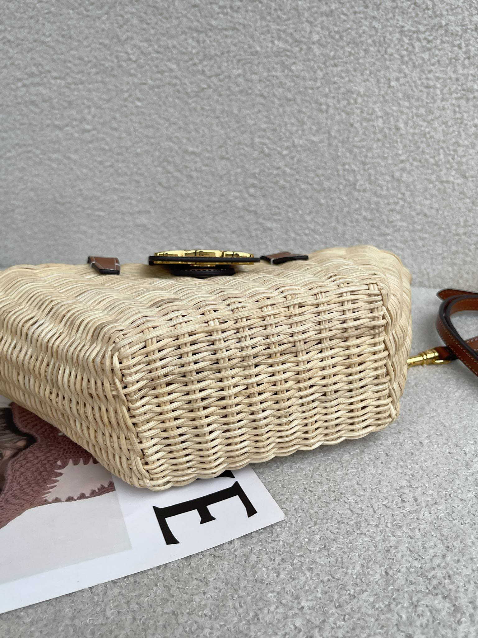 TEEN COUFFIN Plant-Based Material and Natural Cowhide Leather Handbag - Image 4