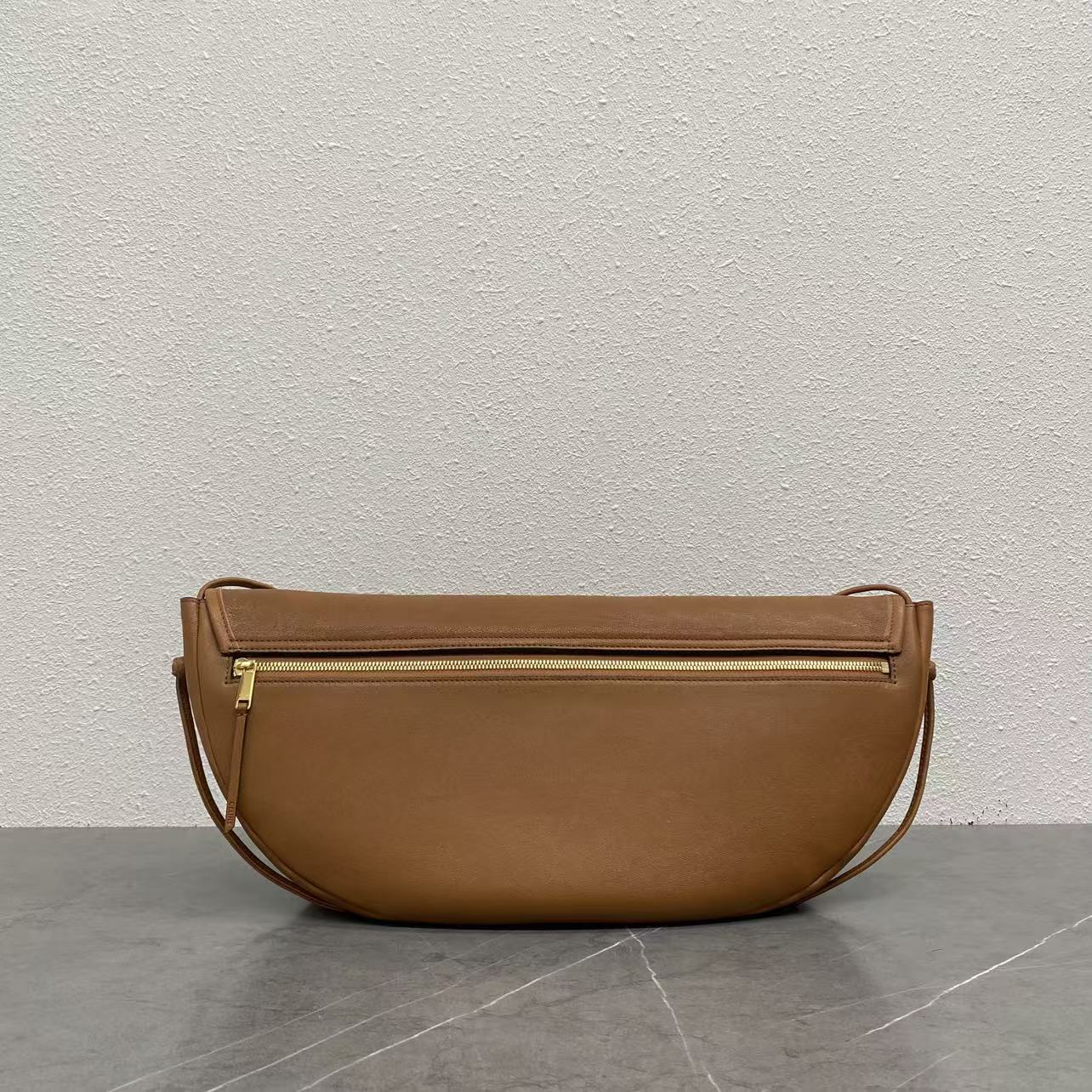 CELINE CE Half Moon Bag - Image 4
