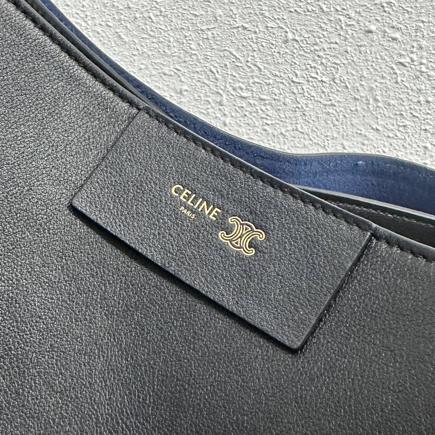 CE CUBE Medium Leather Tote Bag - Image 5