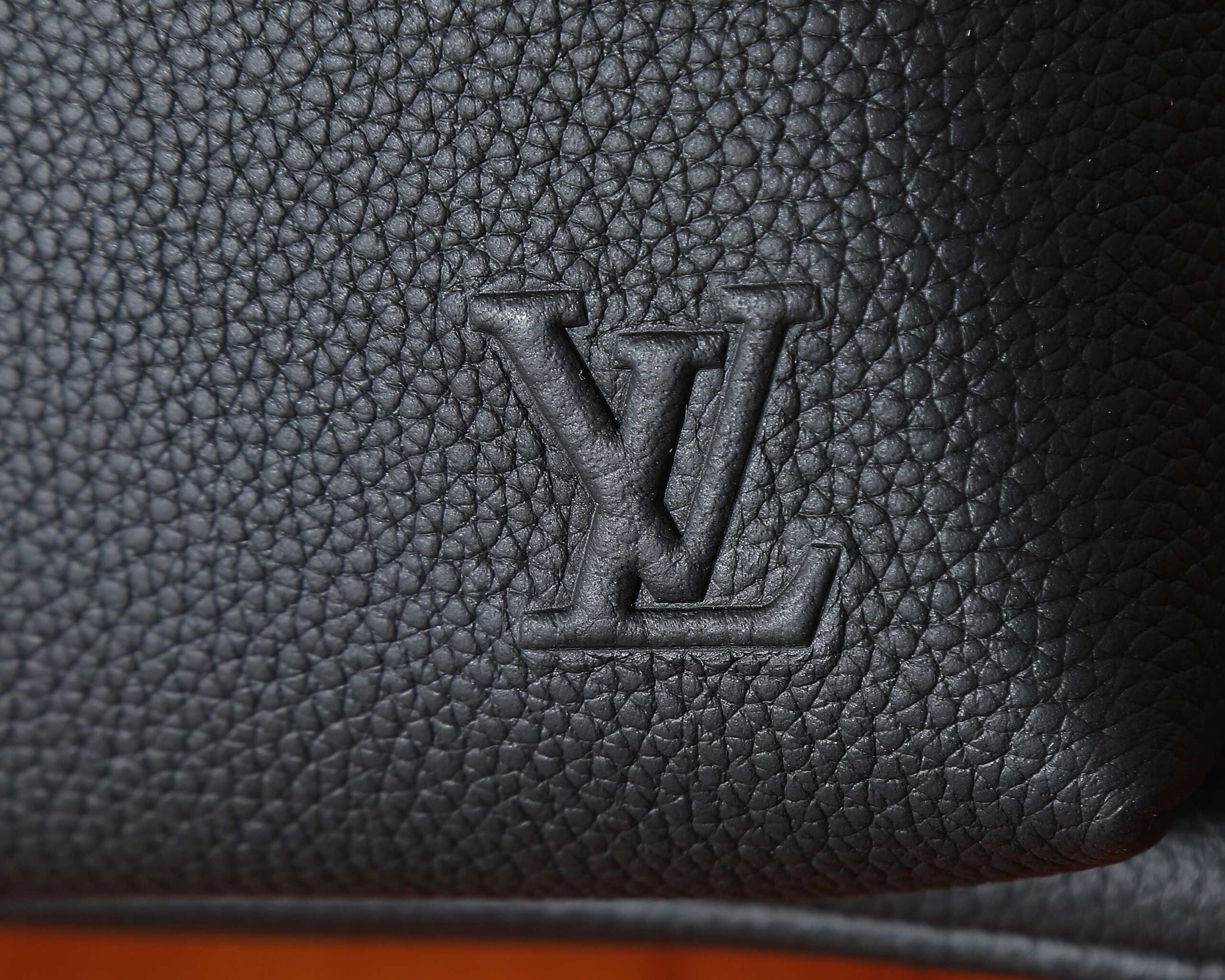 Louis Vuitton Discovery Work Shoulder Bag - Image 5