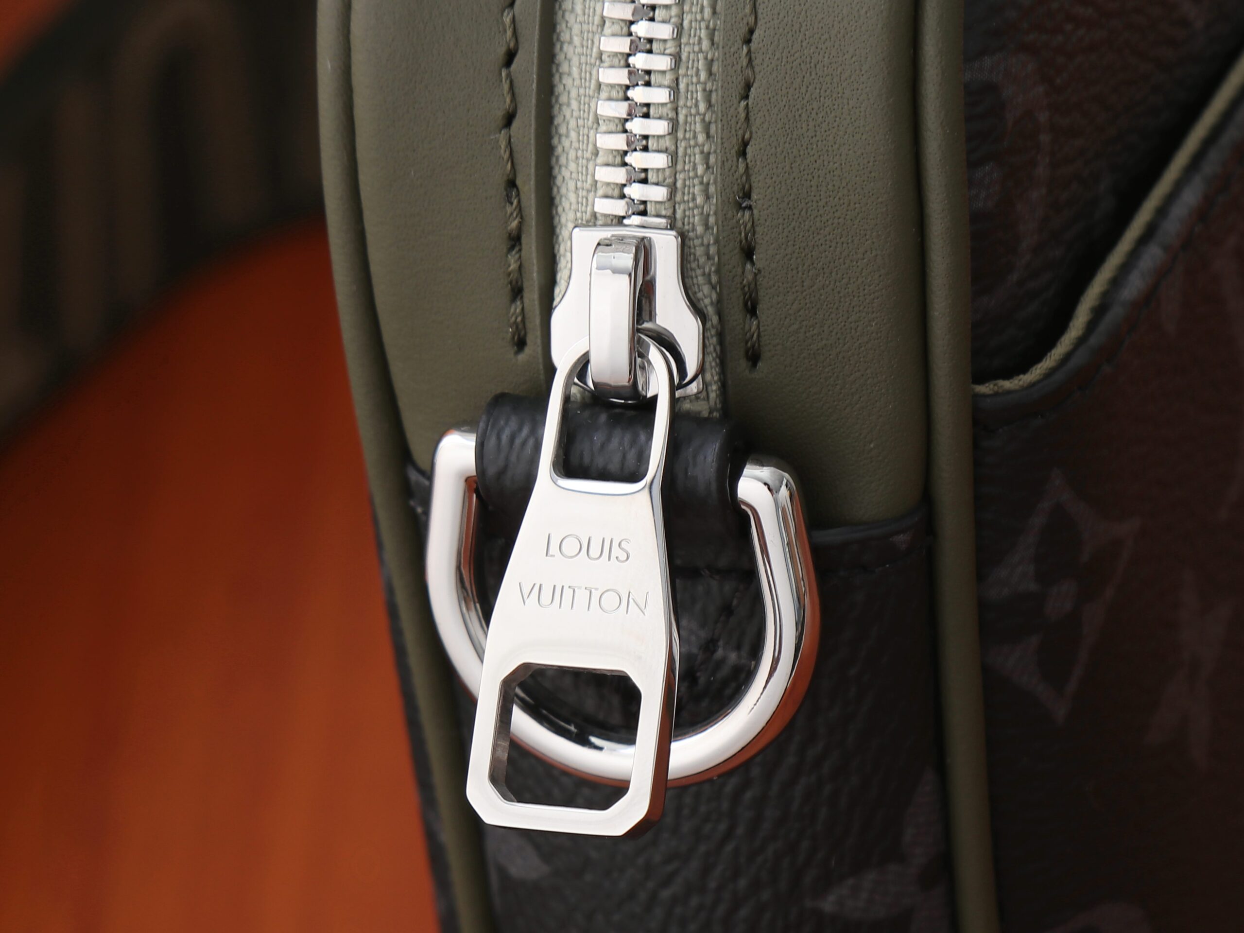 Louis Vuitton Trio Messenger Bag in Monogram Eclipse Canvas - Image 5