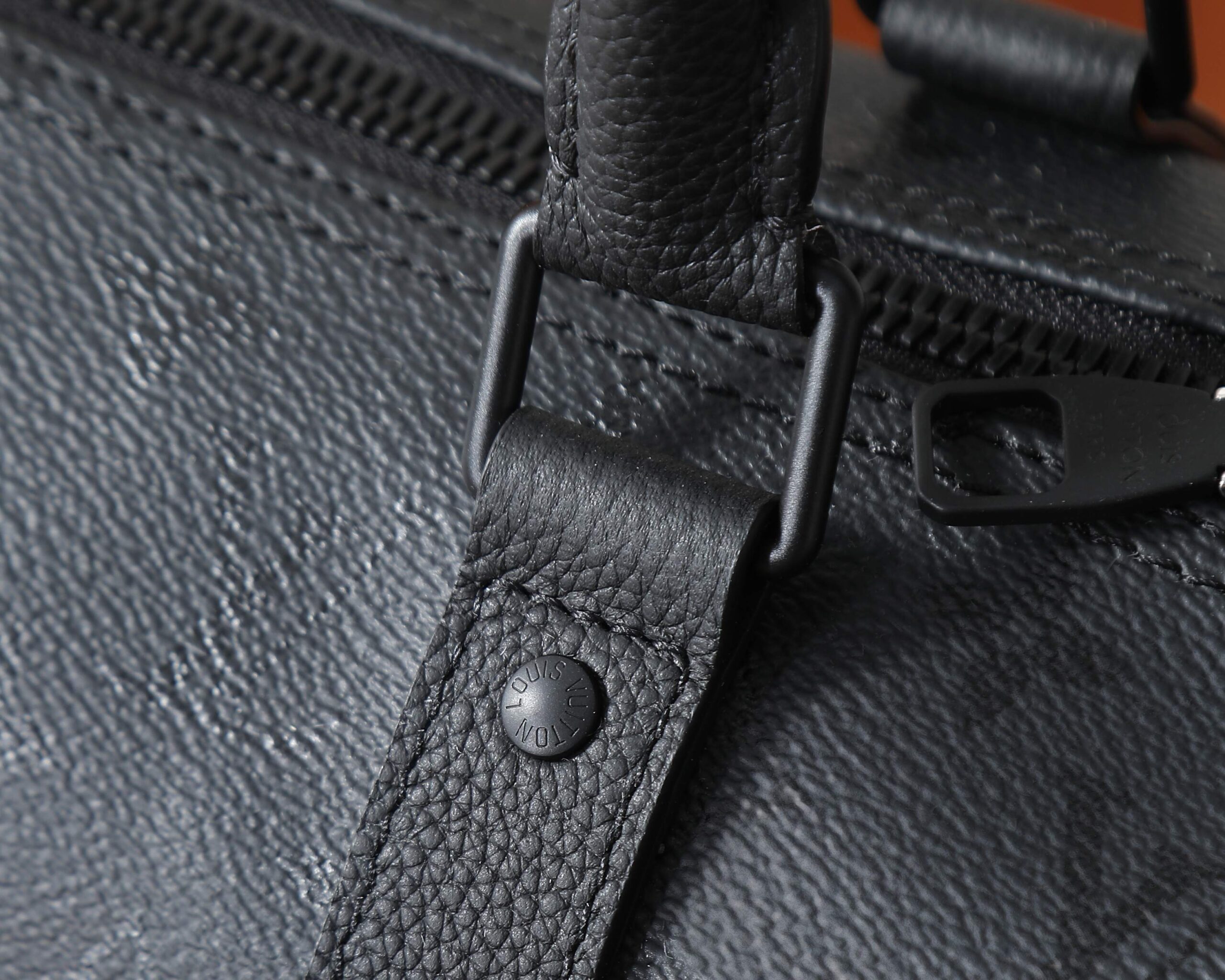 Louis Vuitton Keepall Bandoulière 35 Travel Bag in Monogram Midnight - Image 5