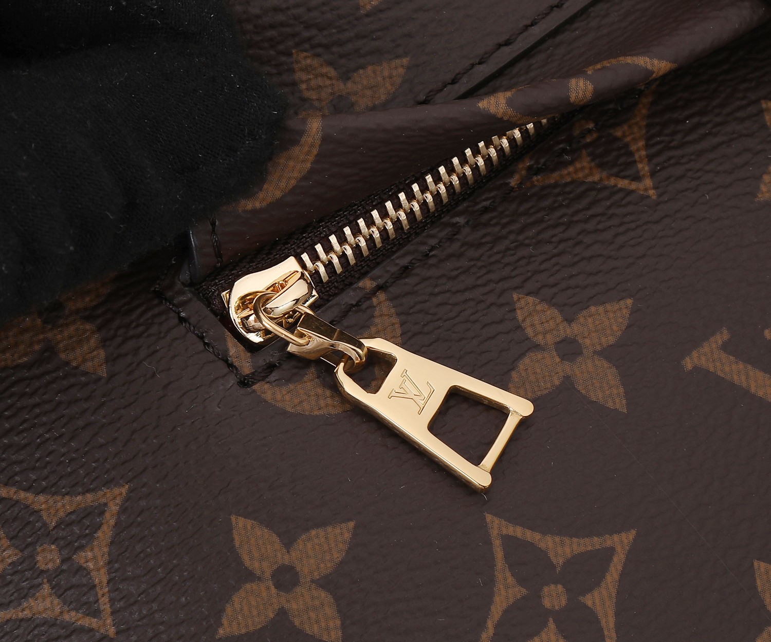 Louis Vuitton Montsouris Small Monogram Backpack - Image 5