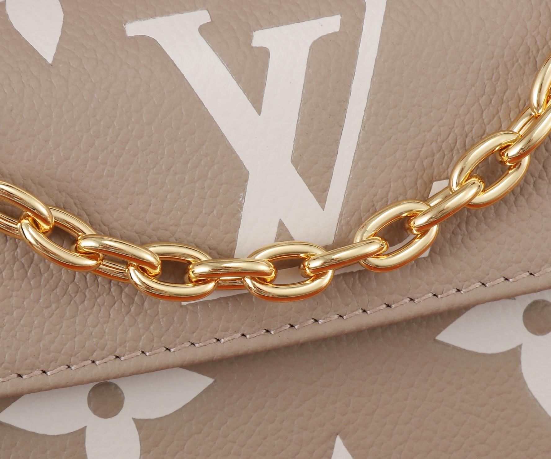 Wallet on Chain Ivy Monogram Empreinte Leather Shoulder Bag - Image 5
