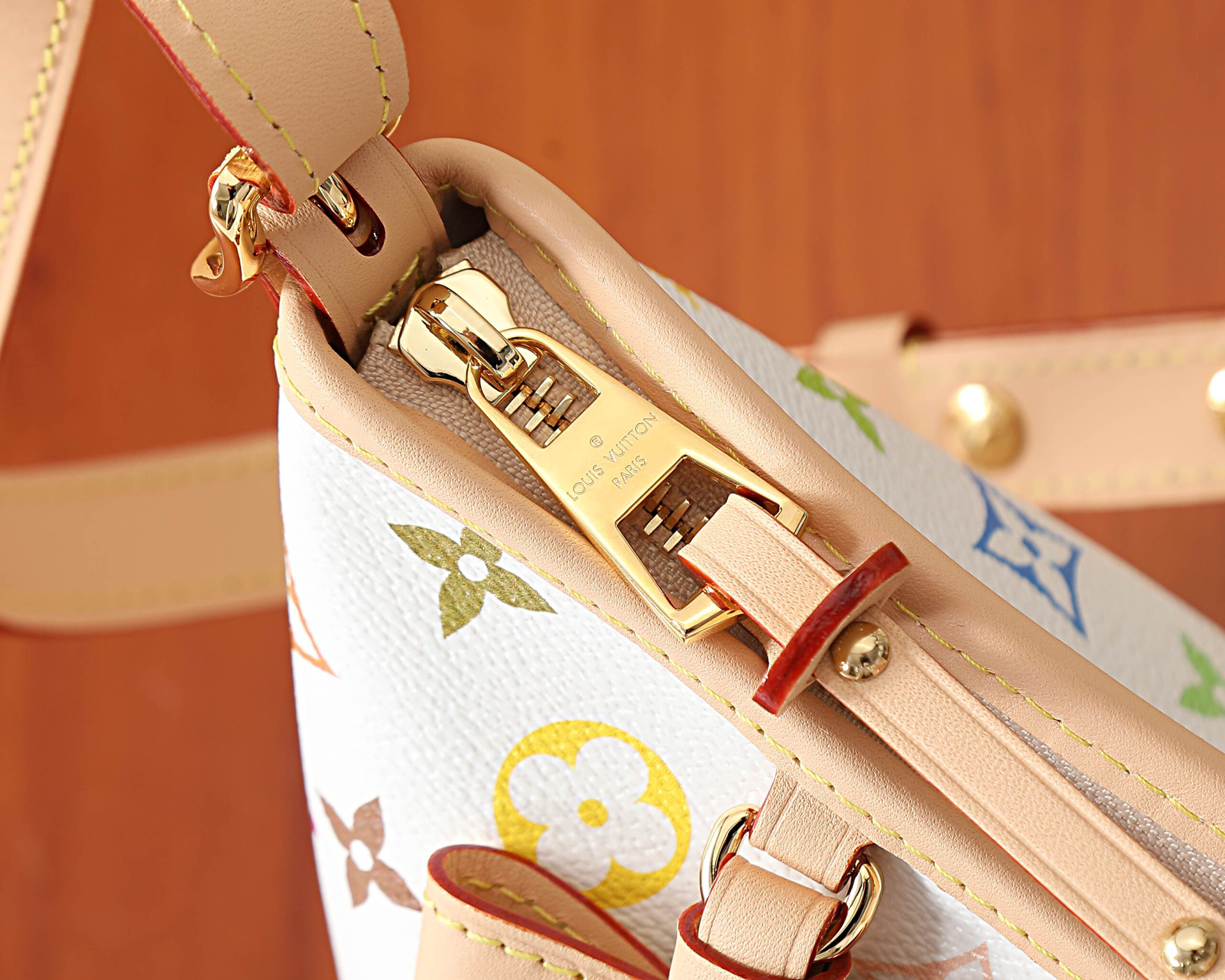 Carryall East West Monogram Canvas Bag M27578 - Image 5