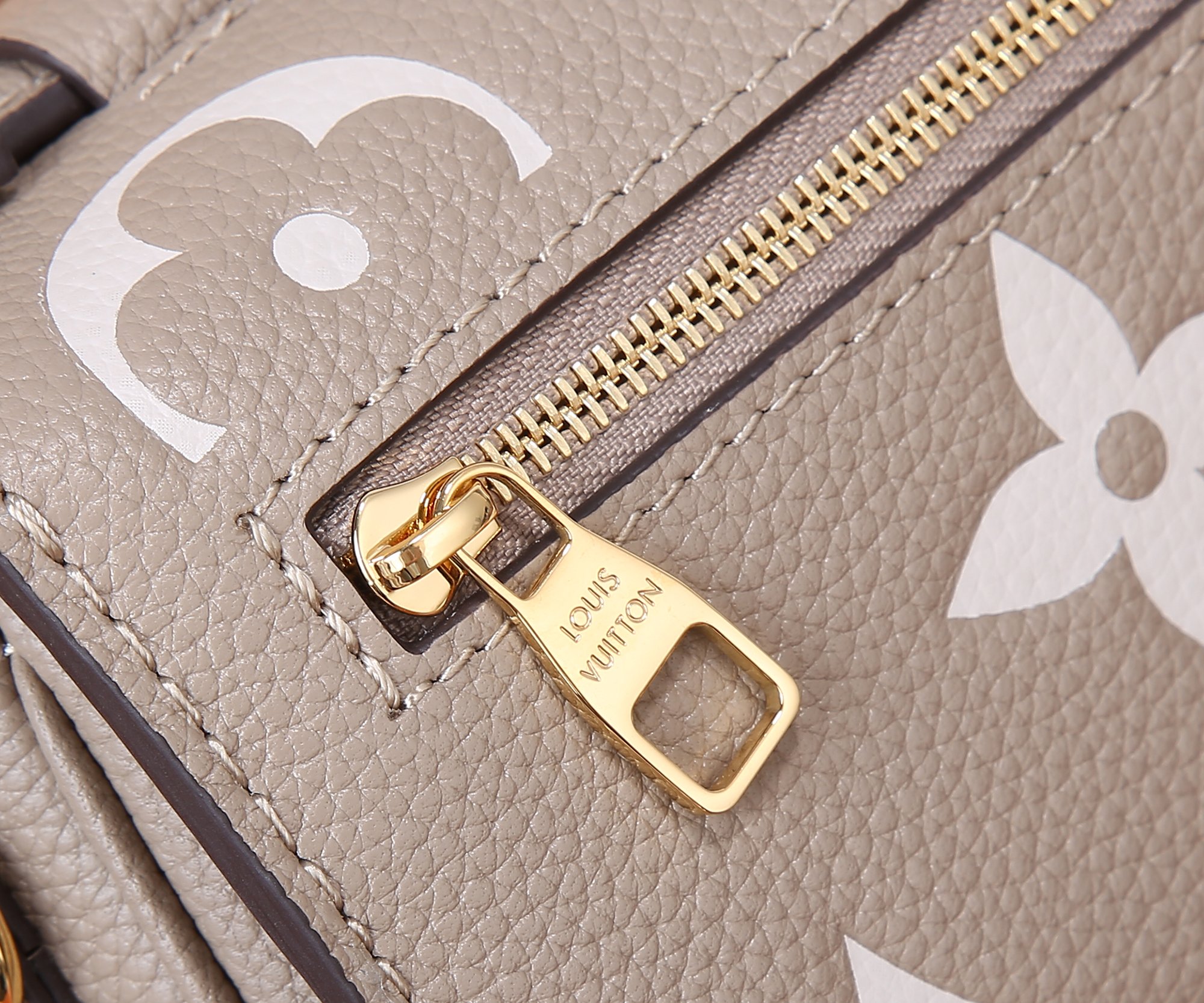 Pochette Métis East West Handbag in Monogram Empreinte Leather - Image 5