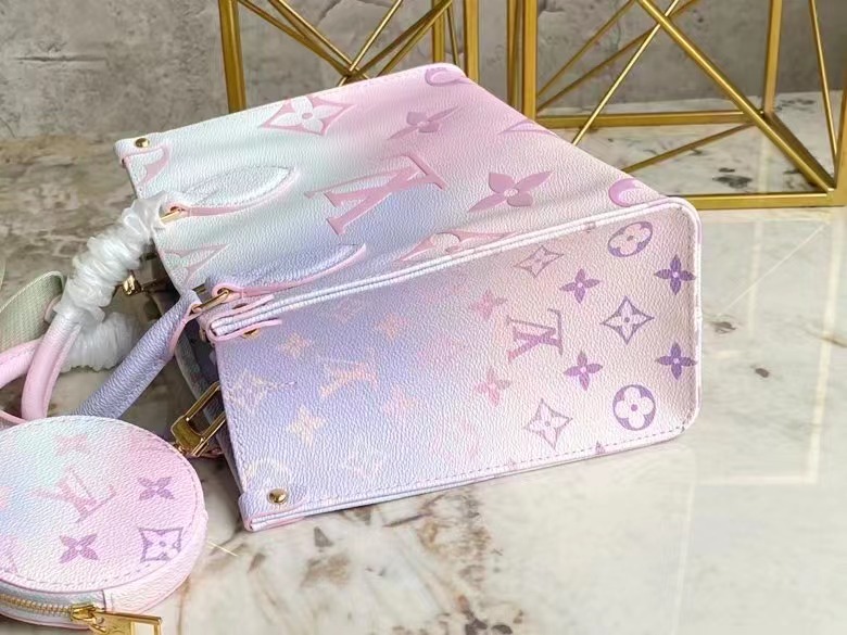 Louis Vuitton OnTheGo Small Handbag in Gradient Monogram Canvas - Image 5