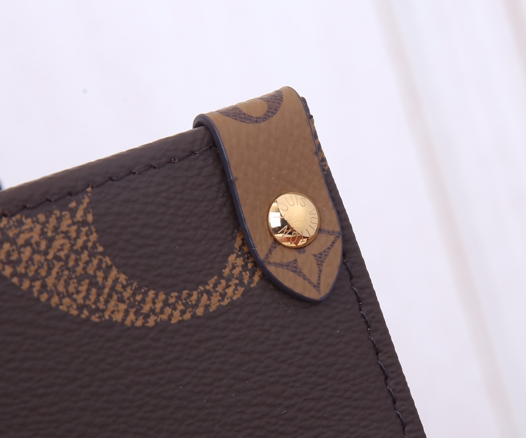 Louis Vuitton Onthego MM Tote Bag M45039 - Image 5
