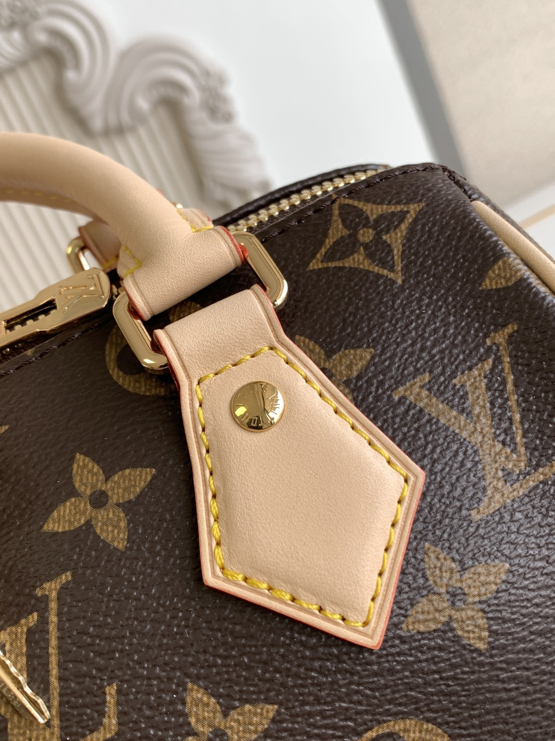 Louis Vuitton Speedy Bandouliere 30 Leather Shoulder Bag - Image 5