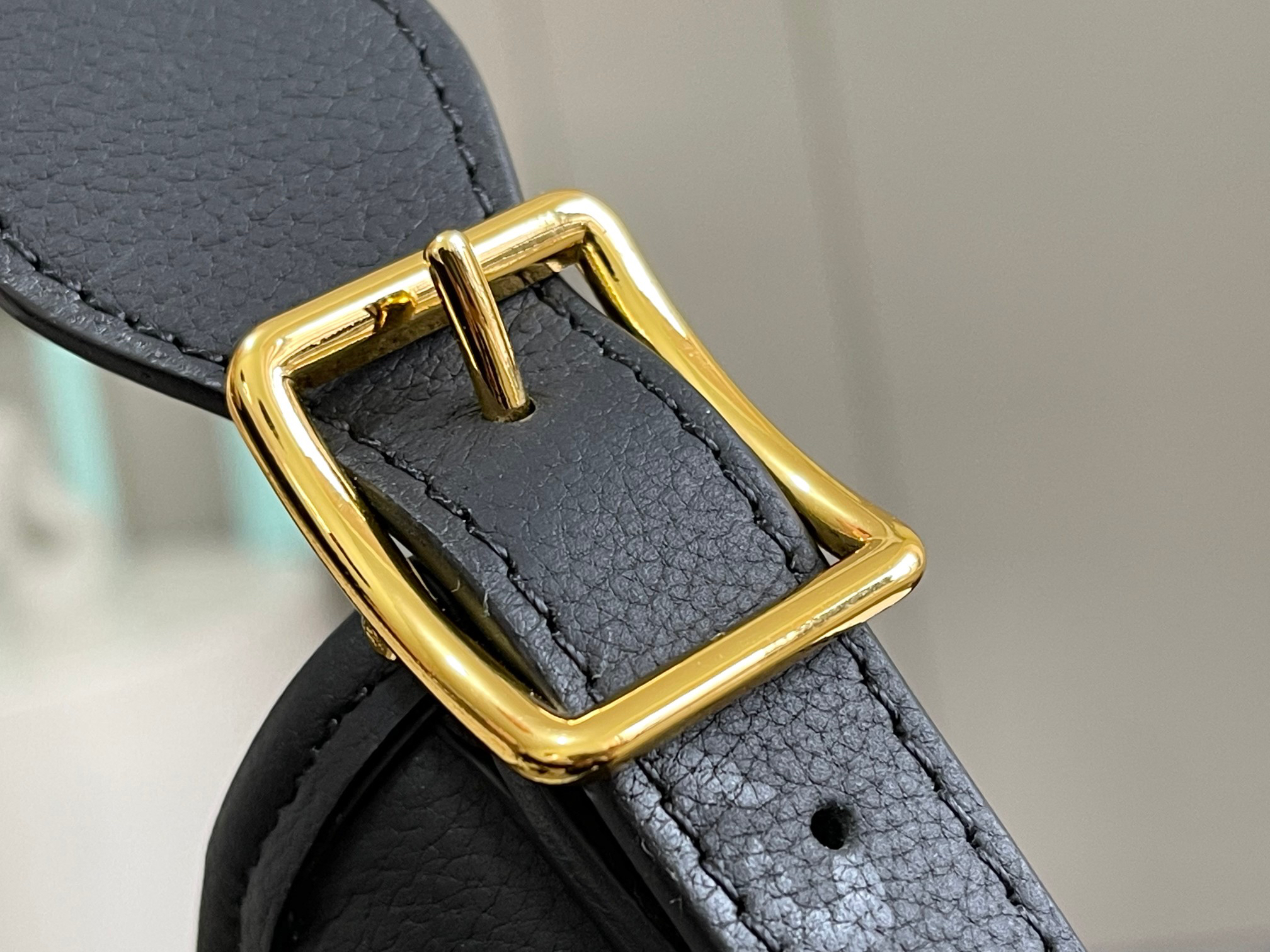 Louis Vuitton CarryAll Small Handbag in Monogram Empreinte Leather - Image 5