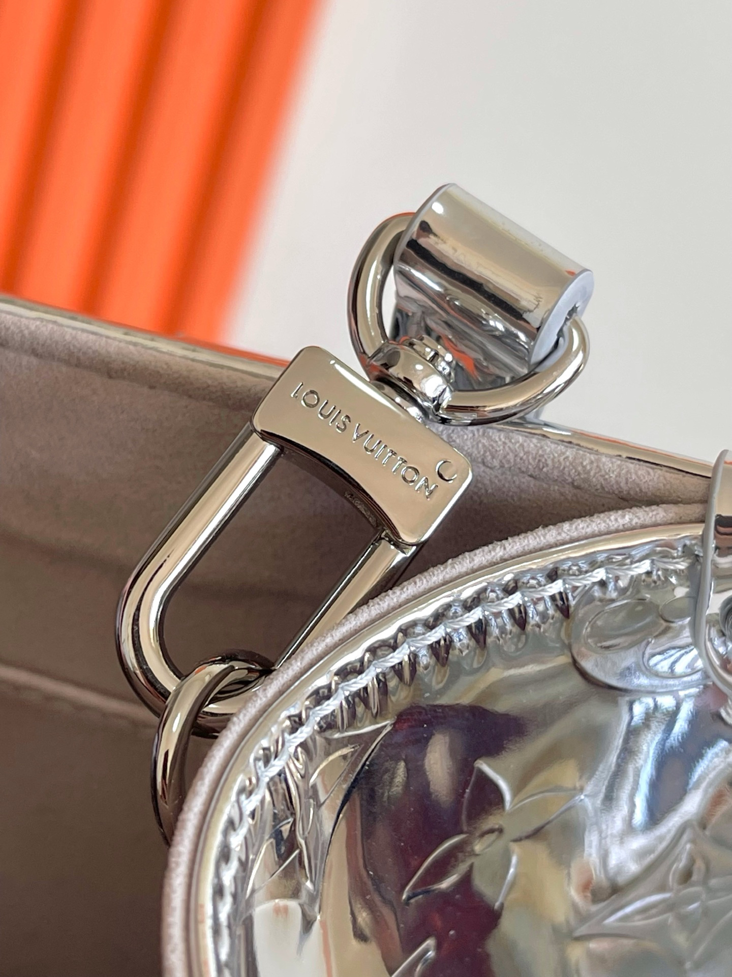 Louis Vuitton OnTheGo CC Small Handbag in Silver Monogram Miroir Canvas - Image 5