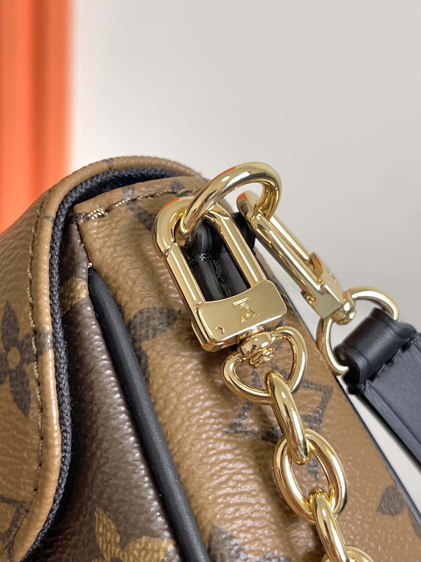 Louis Vuitton Wallet On Chain Ivy Crossbody Bag in Monogram Reverse Canvas - Image 5