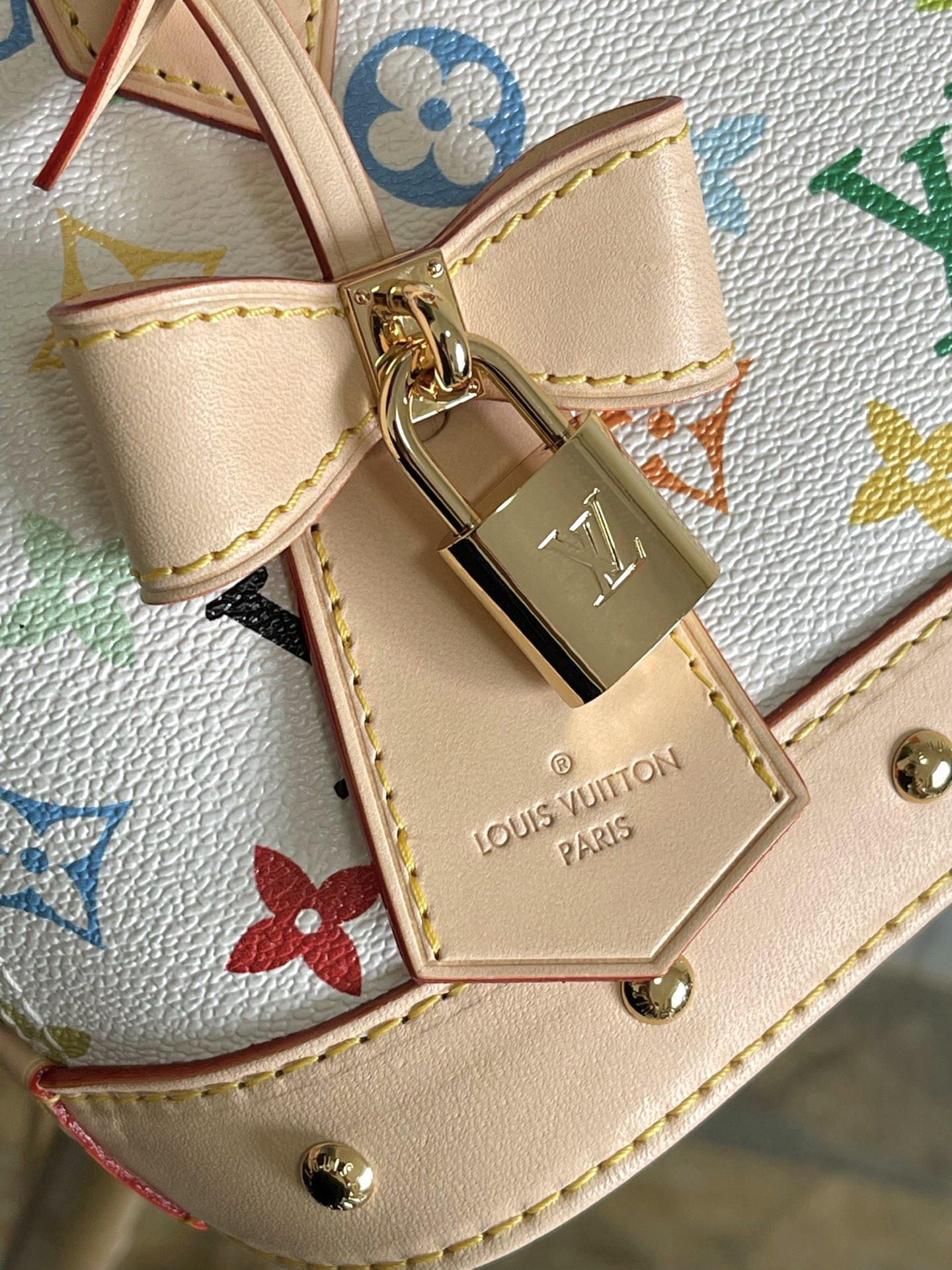 Louis Vuitton Alma BB Crossbody Bag - Image 5