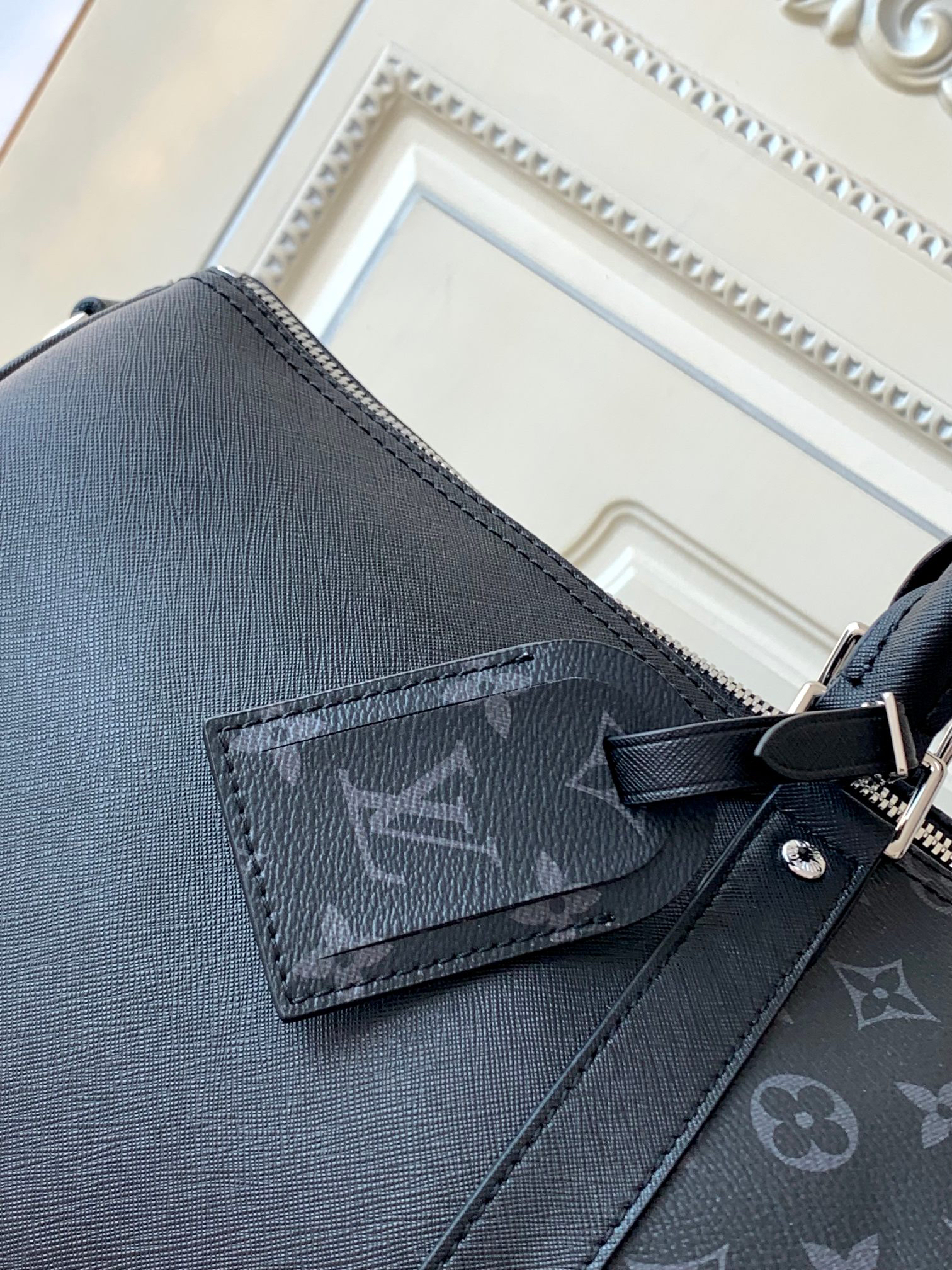 Louis Vuitton Keepall 50 Travel Bag with Shoulder Strap - Black - Image 5