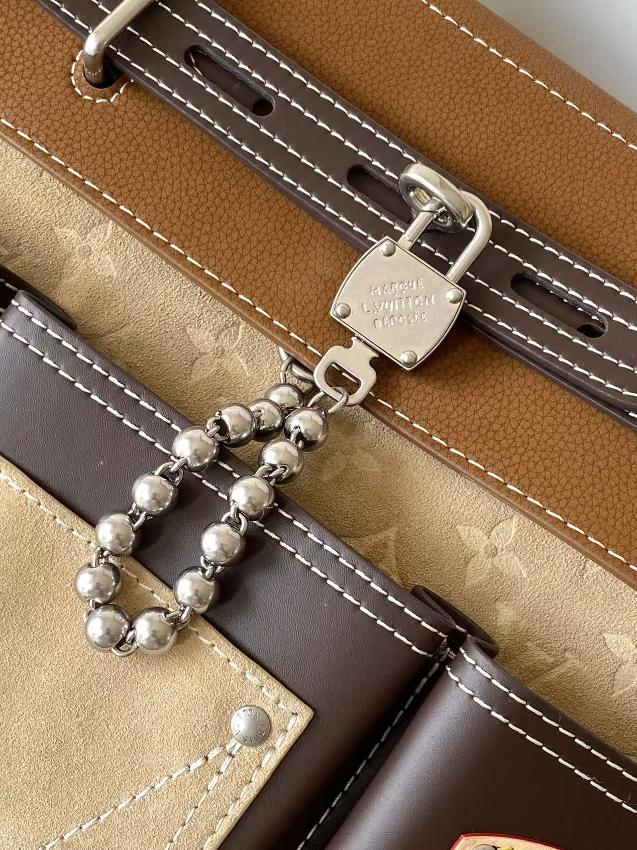 Louis Vuitton Steamer 40 Handbag, Apricot Colorblock - Image 5