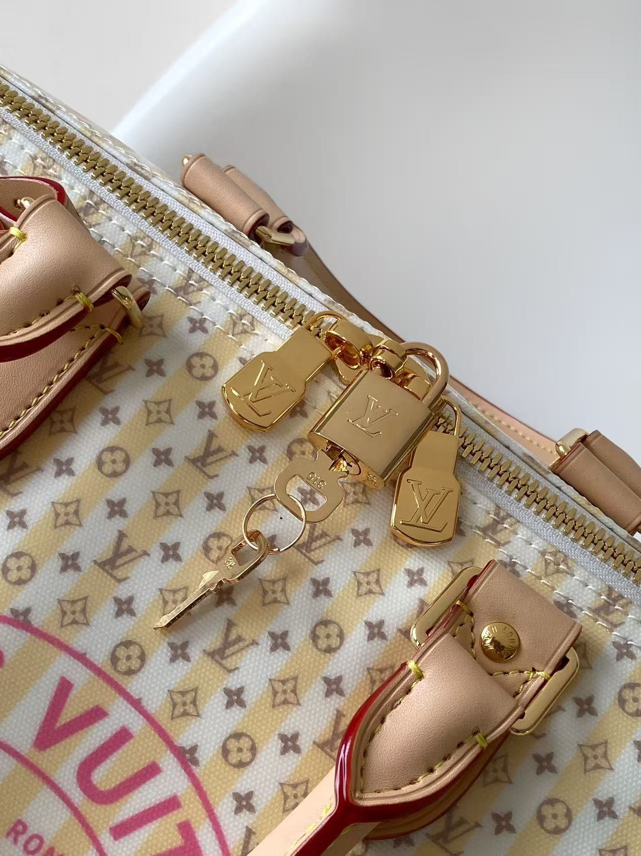 Louis Vuitton Keepall Bandouliere 45 Travel Bag in LV Stamp Canvas - Image 5