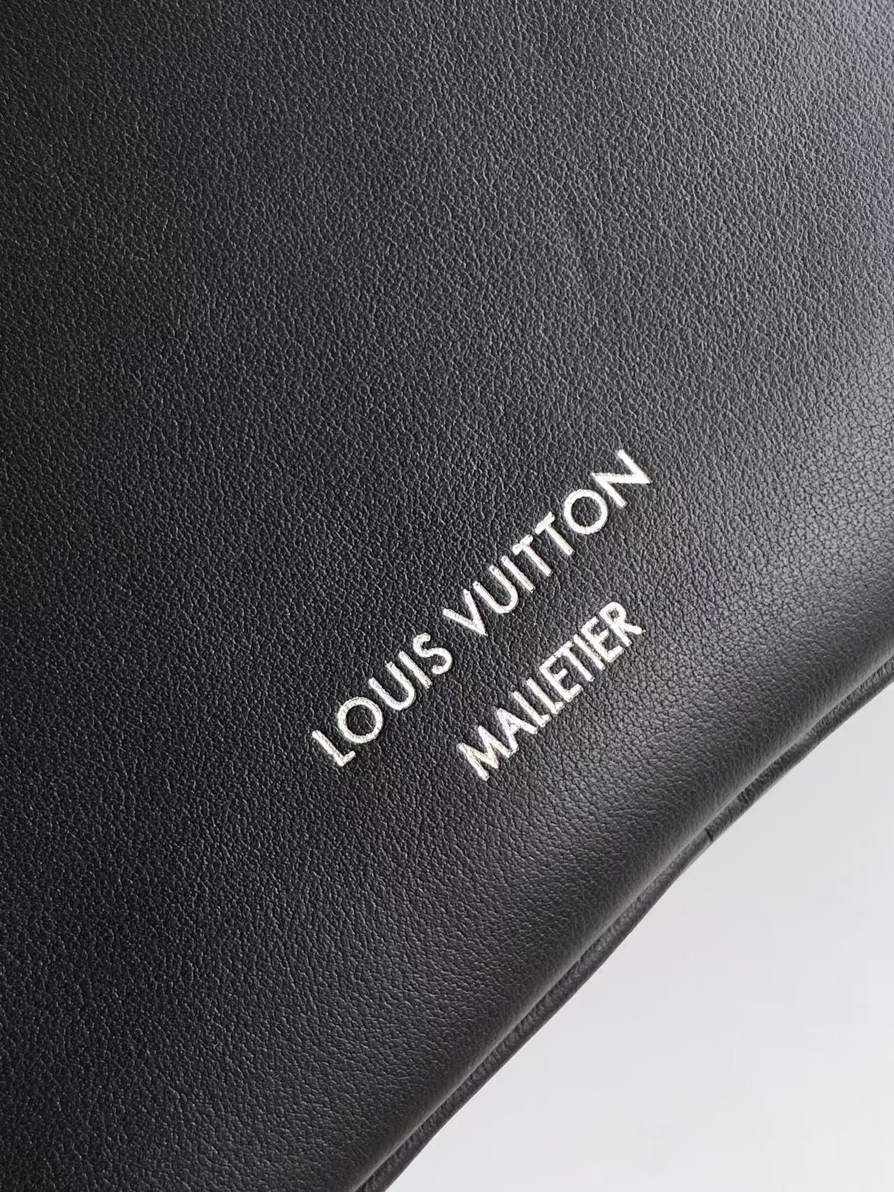 Louis Vuitton Monogram Heritage Crossbody Bag - Image 5