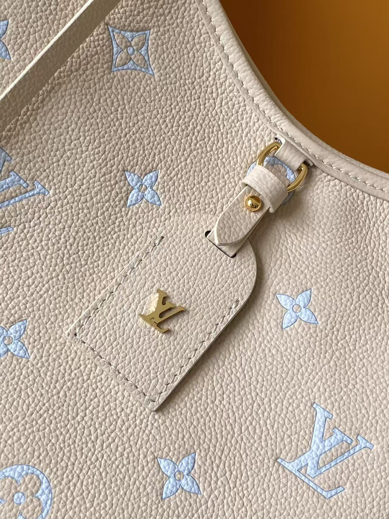 Louis Vuitton CarryAll Small Shoulder Bag in Monogram Empreinte Leather - Image 5