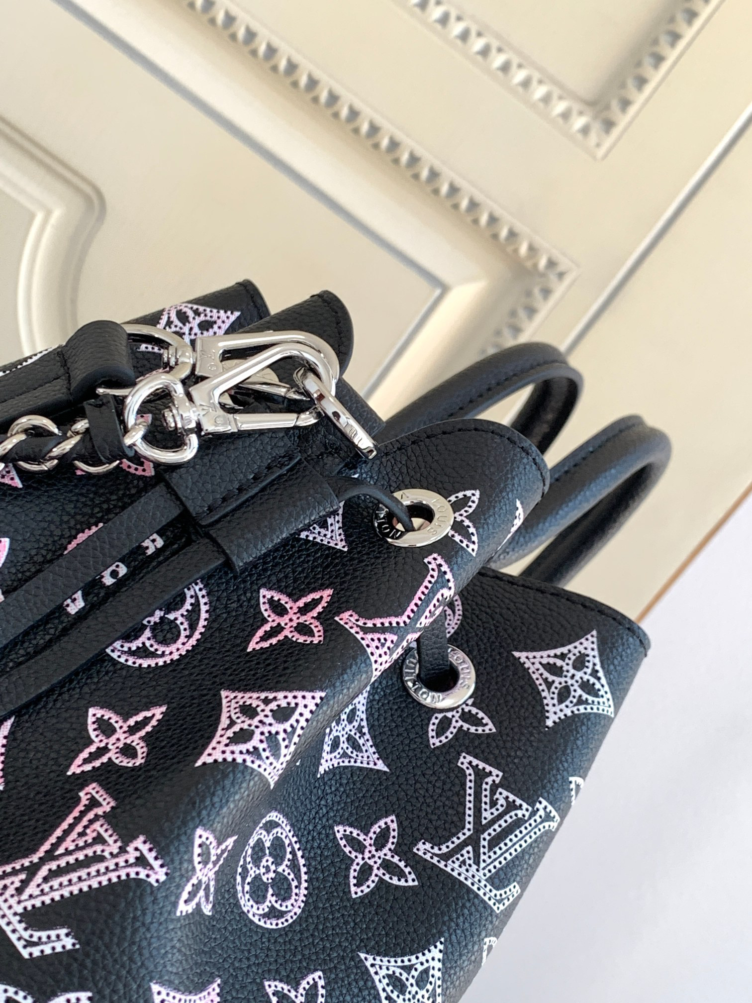 Louis Vuitton Bella Tote Black - Image 5