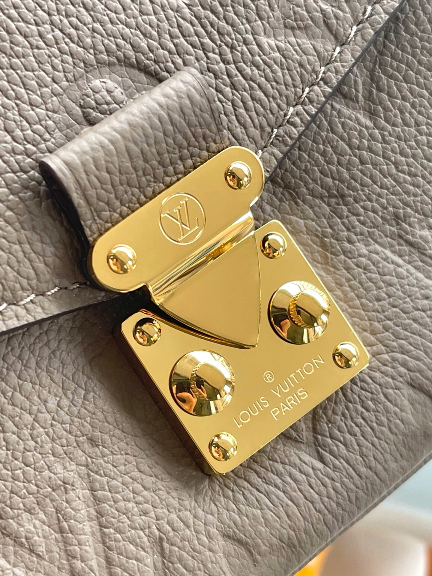 Louis Vuitton Pochette Métis East West Monogram Empreinte Leather Crossbody Bag - Image 5