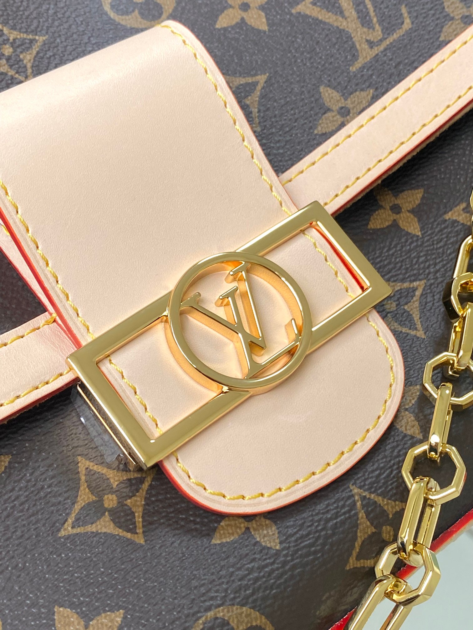Louis Vuitton Dauphine Soft Large Handbag - Image 5