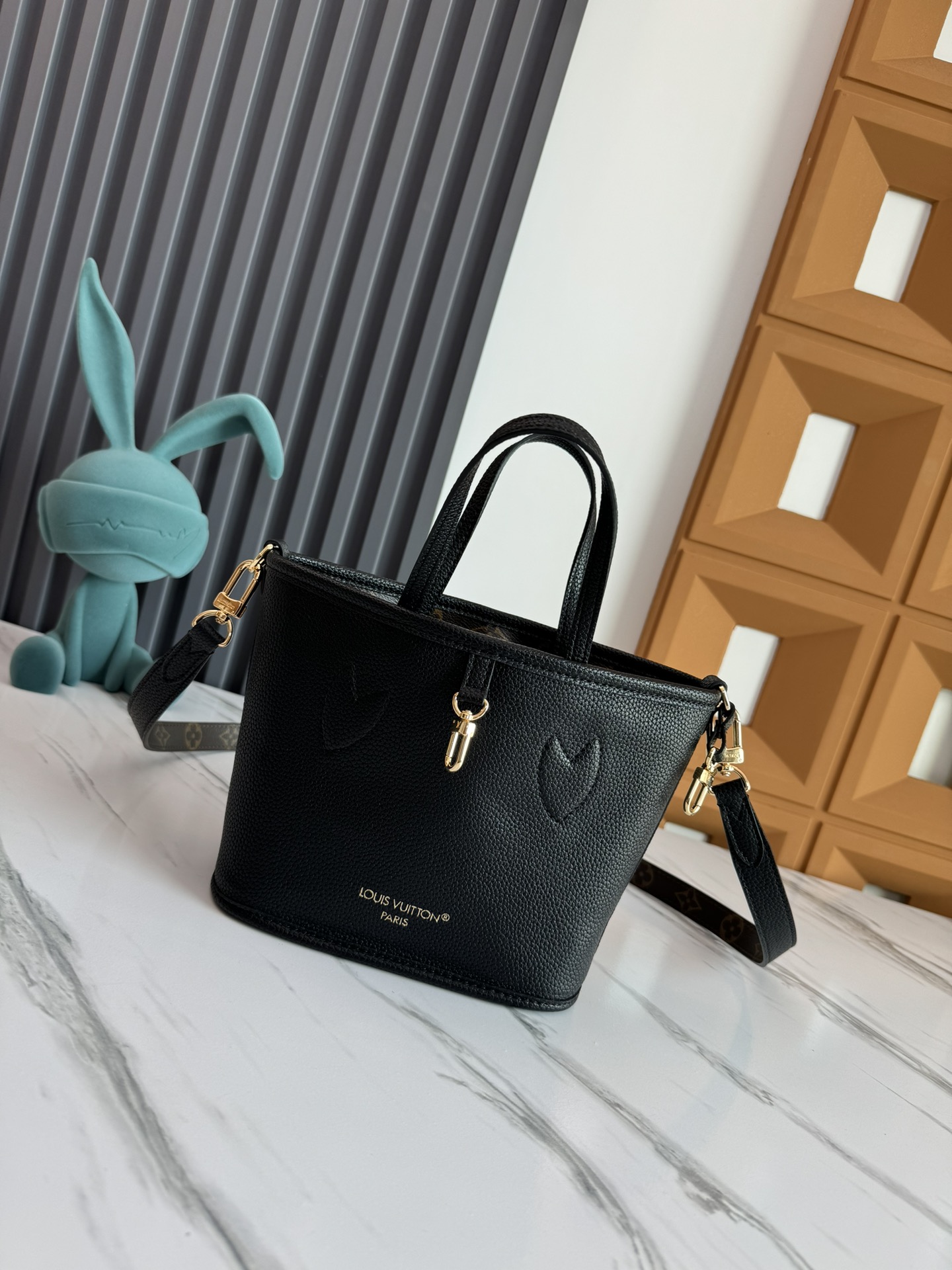 Louis Vuitton Neverfull Bandouliere Inside Out BB - Image 5