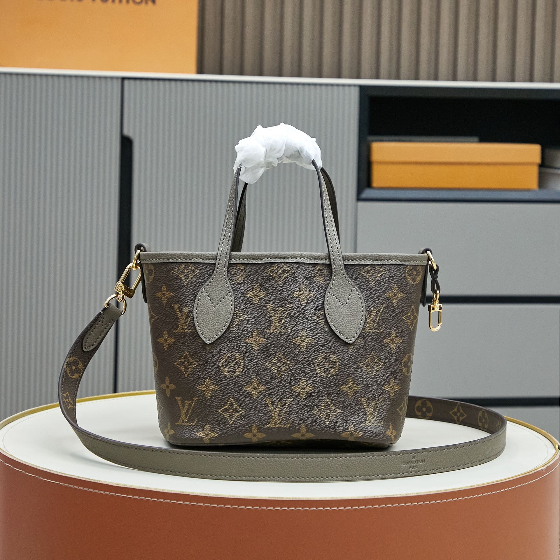Louis Vuitton Neverfull Bandouliere Inside Out BB Reversible Tote Bag - Image 5