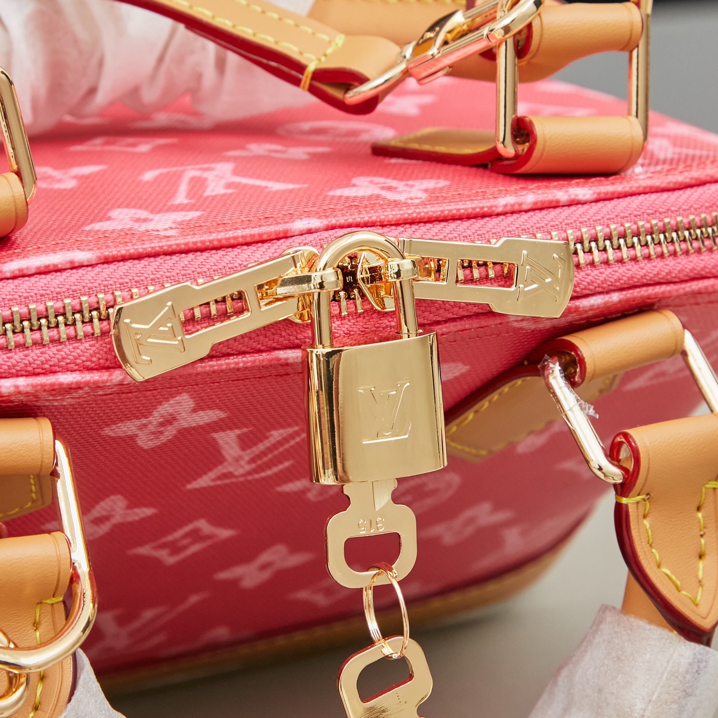 Louis Vuitton Alma BB Monogram Canvas Handbag - Image 5
