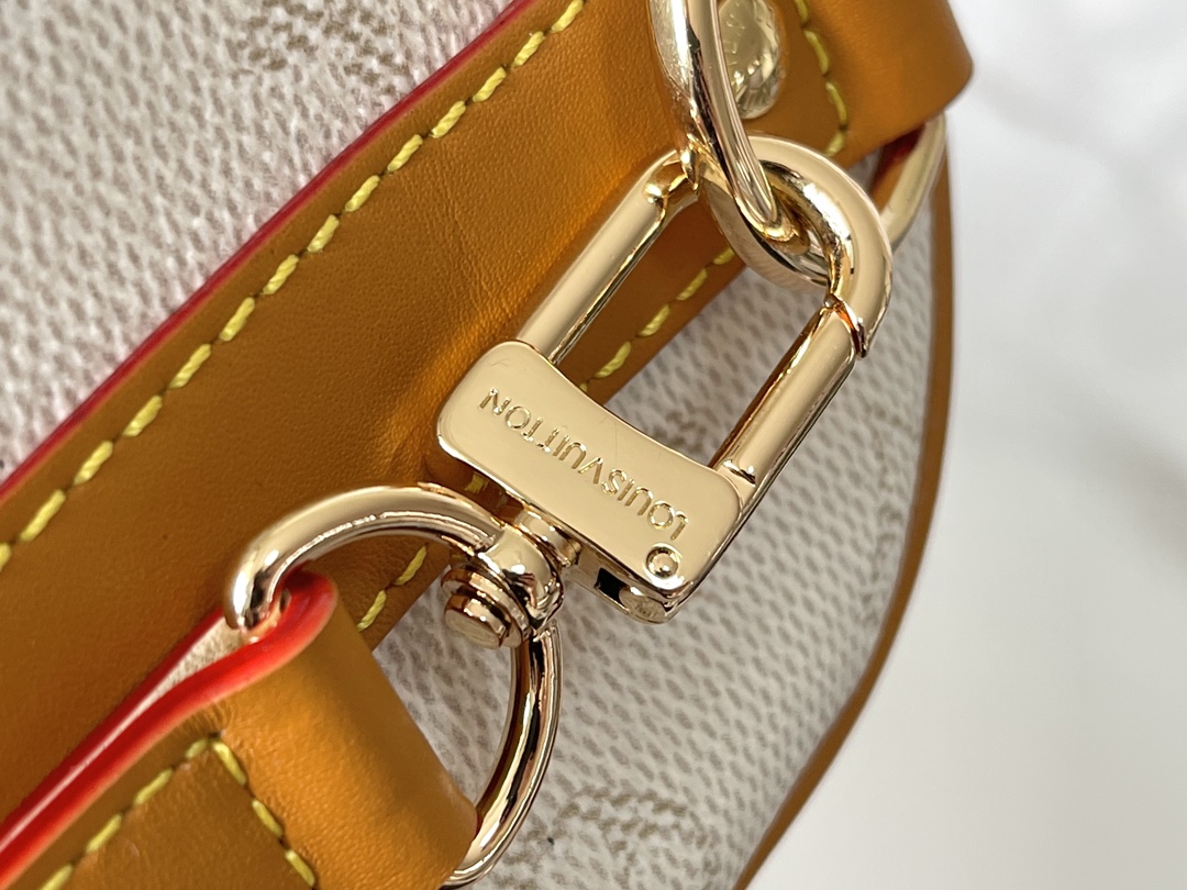 Louis Vuitton Keepall Bandouliere 25 Monogram Surfin Travel Bag - Image 5