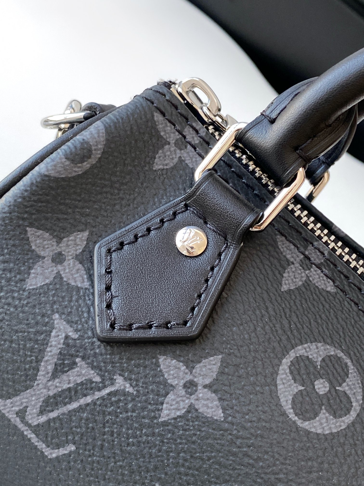 Louis Vuitton Nano Speedy Handbag M26573 - Image 5