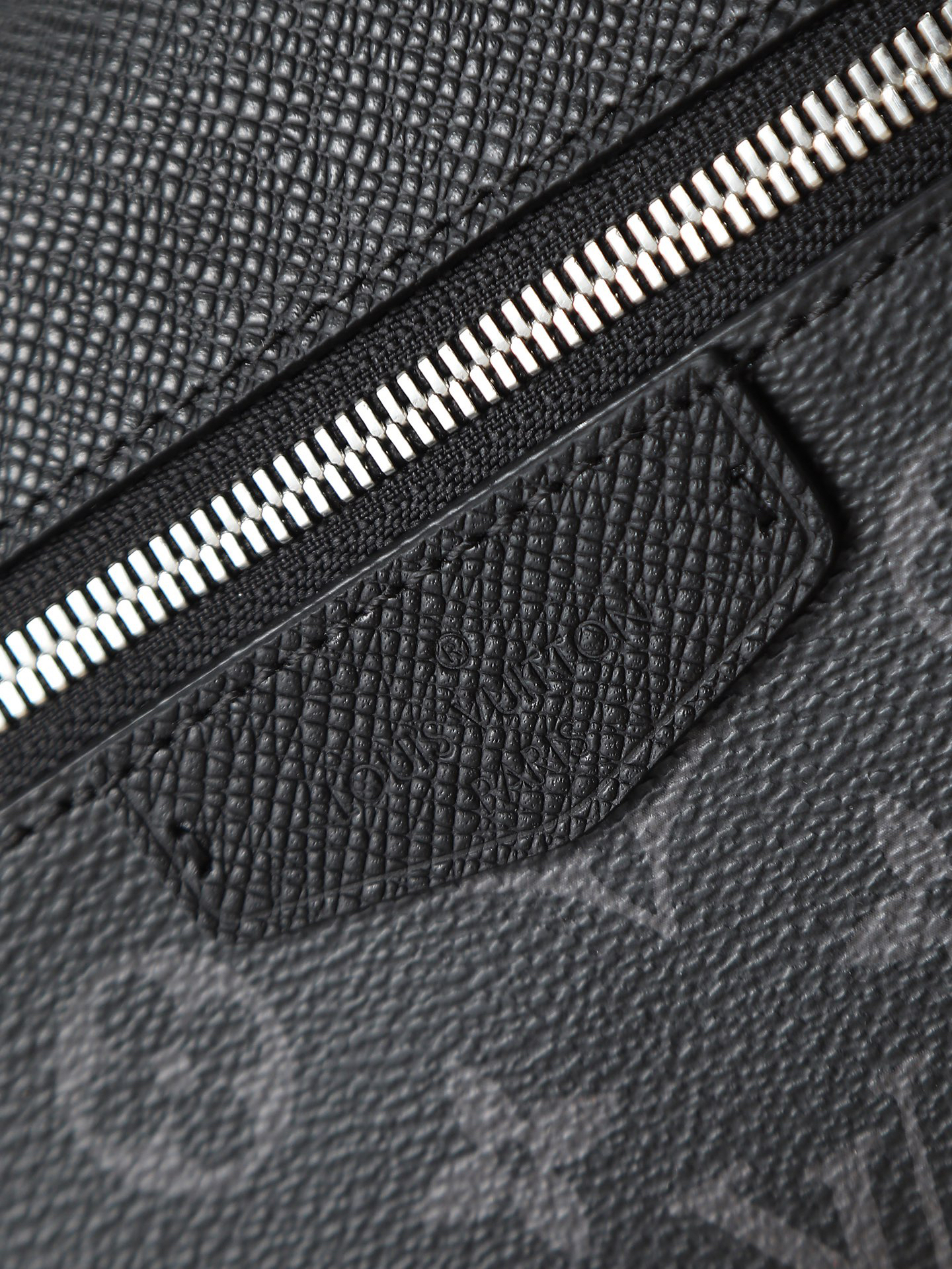 Louis Vuitton Outdoor Messenger Bag M30233 / M30242 - Image 5