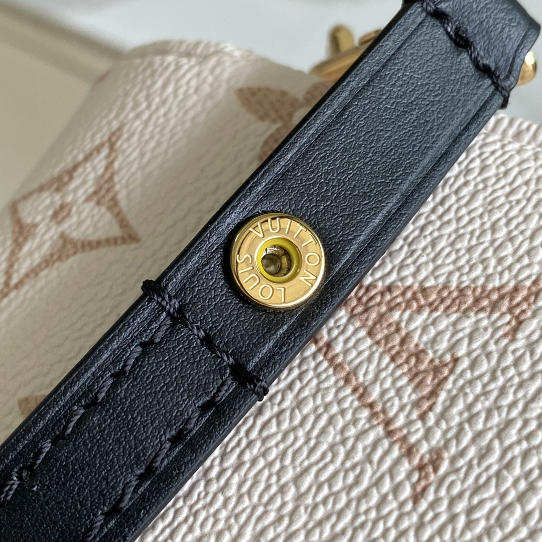 Wallet on Chain Ivy Monogram Canvas Shoulder Bag - Image 5