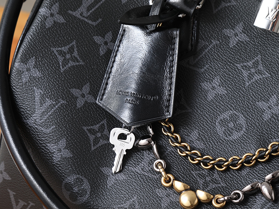 Louis Vuitton Speedy Soft 30 Handbag - Image 5